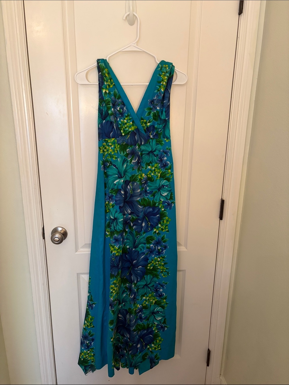 1960’s Vintage Turquoise Floral V-Neck Maxi Dress-by Hawaiian Togs